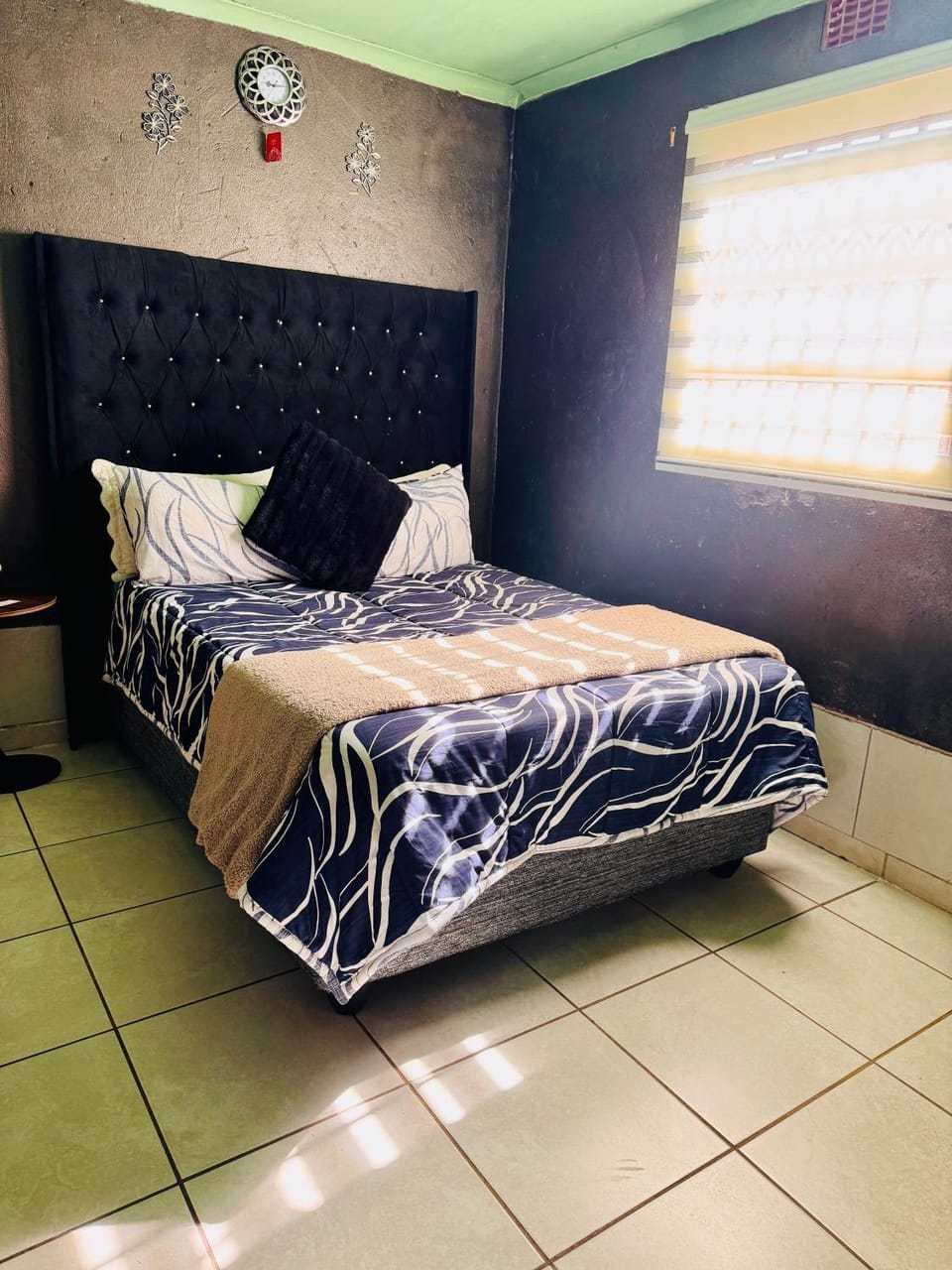 Tseleng Guest House Bed and Breakfast in Gauteng
