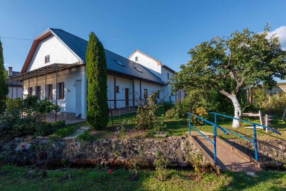 Garden, Garden view