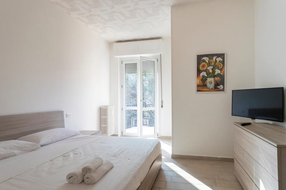 Communal lounge/ TV room, Bed, TV and multimedia, Photo of the whole room, Evening entertainment, Bedroom, towels