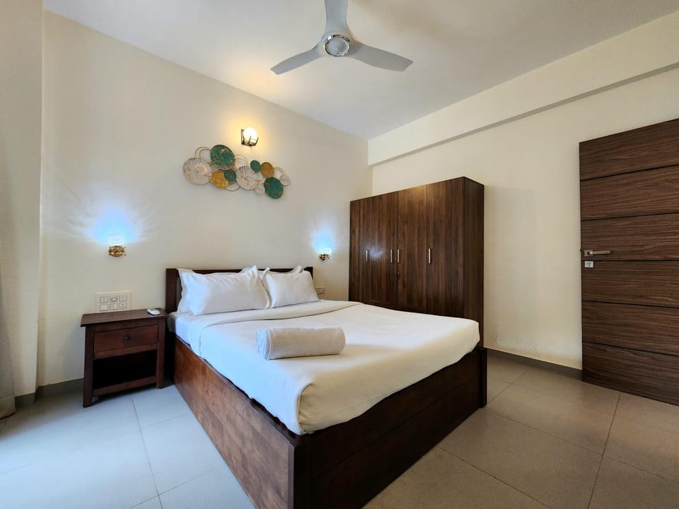 Bed, Photo of the whole room, Bedroom, wardrobe