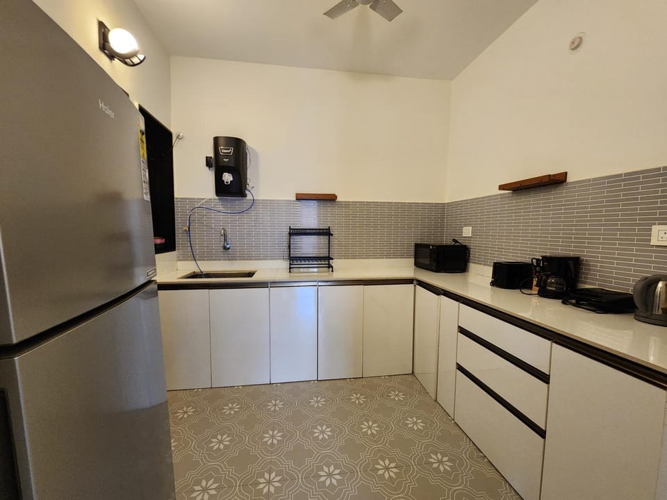 Kitchen or kitchenette, toaster