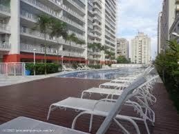 Day, Neighbourhood, Swimming pool, Swimming pool