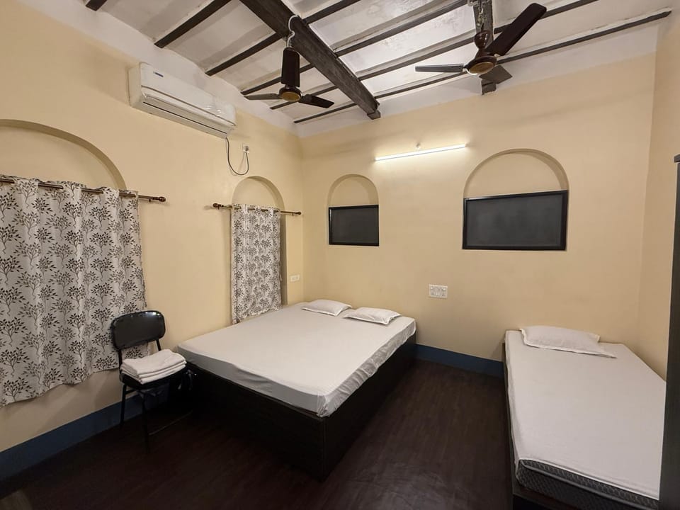 BM Shaw Guest House Bed and Breakfast in Kolkata