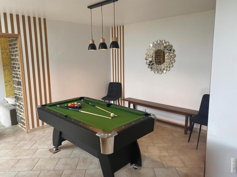 La Clef Decamp Ferme Bellevue 15 pers, à la campagne, proche Vire House in Normandy