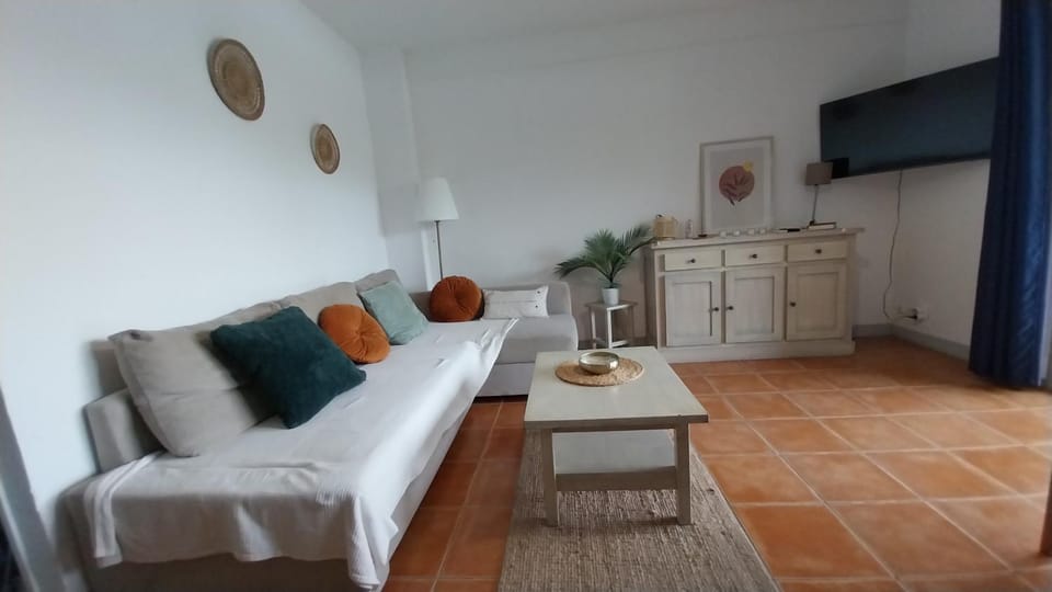 TV and multimedia, Seating area