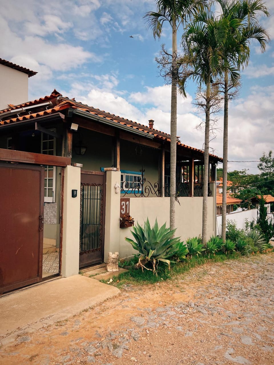 Facade/entrance, Day