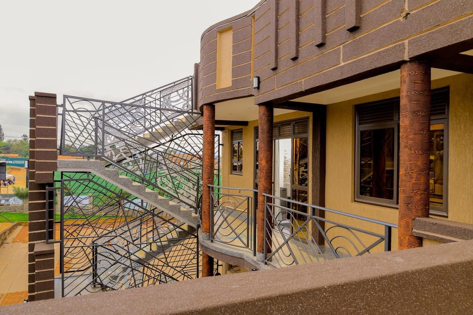 Property building, View (from property/room), Balcony/Terrace