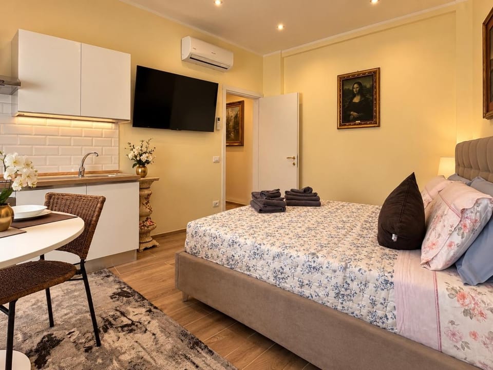 Valverde Apartments and Room Apartment in Verona