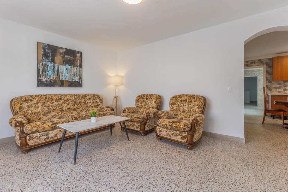 Property building, Living room