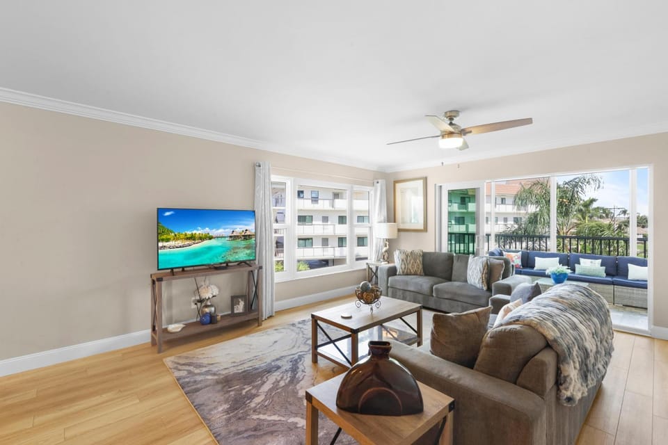 Westview 307 House in Marco Island
