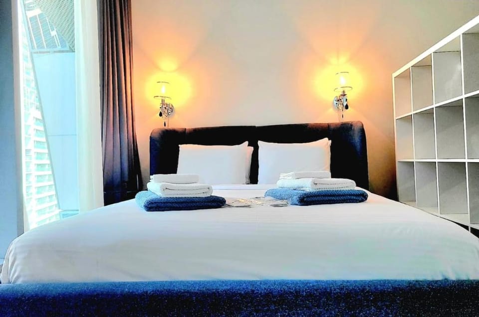 Stylish Studio in J One, near Burj Khalifa, Mall Apartment in Dubai