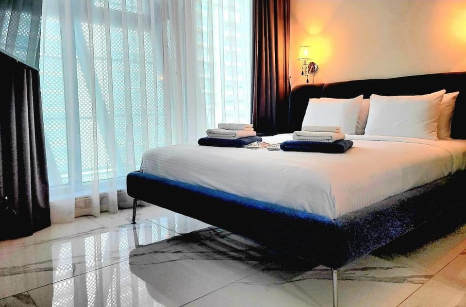 Stylish Studio in J One, near Burj Khalifa, Mall Apartment in Dubai