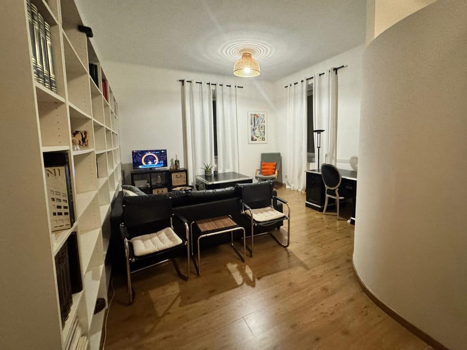Communal lounge/ TV room, Living room