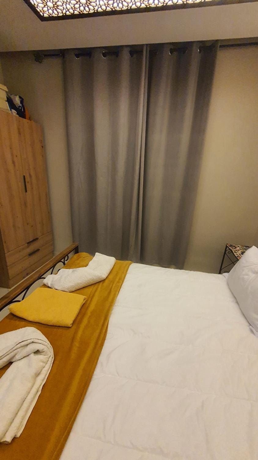 Bed, Bedroom, towels, wardrobe