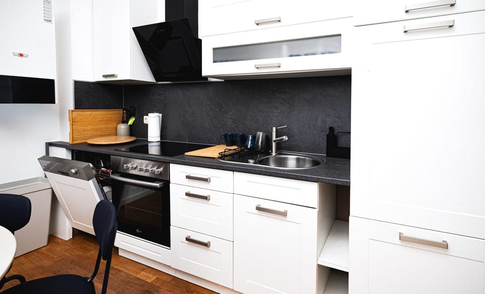 Kitchen or kitchenette, oven, stove