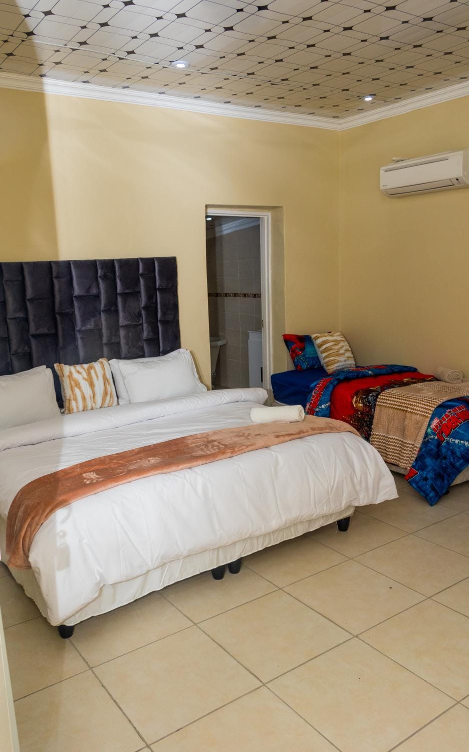 Bed, Bedroom, air conditioner