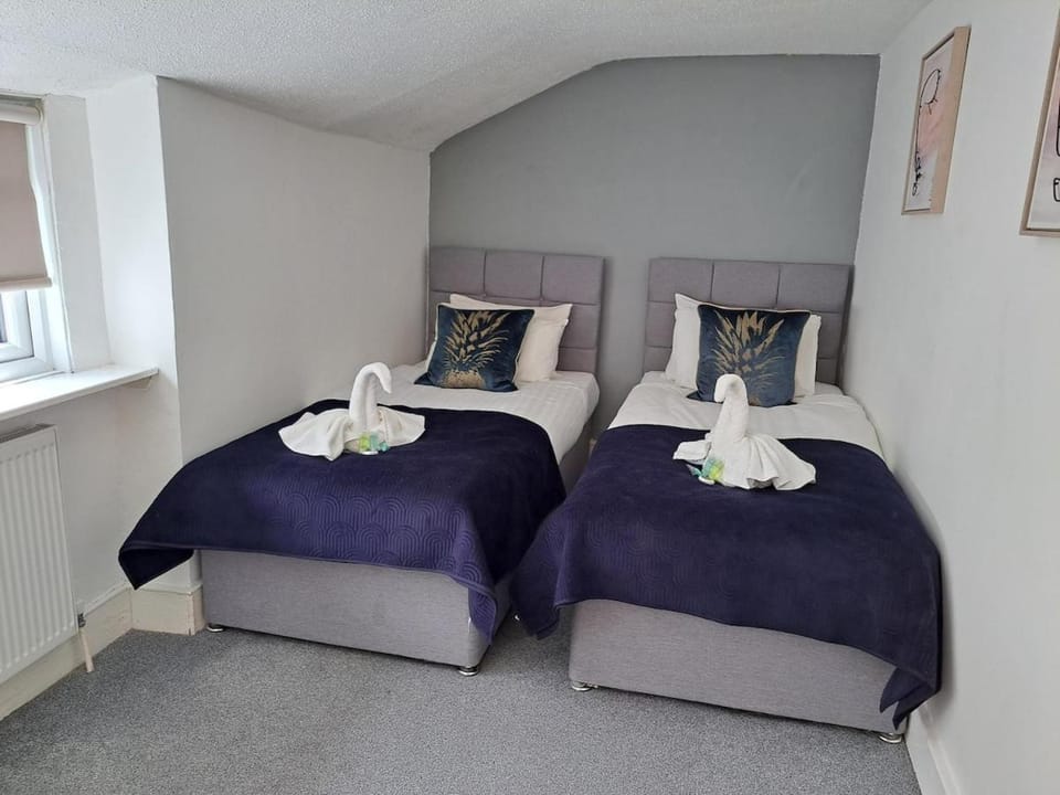Cosy Station Escape Apartment in Brighton