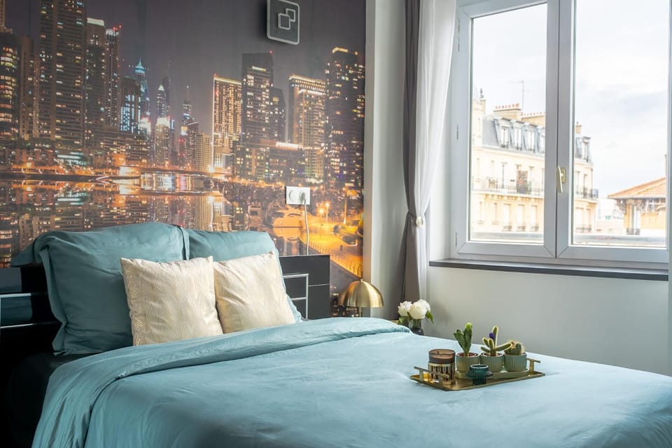 Bed, Bedroom