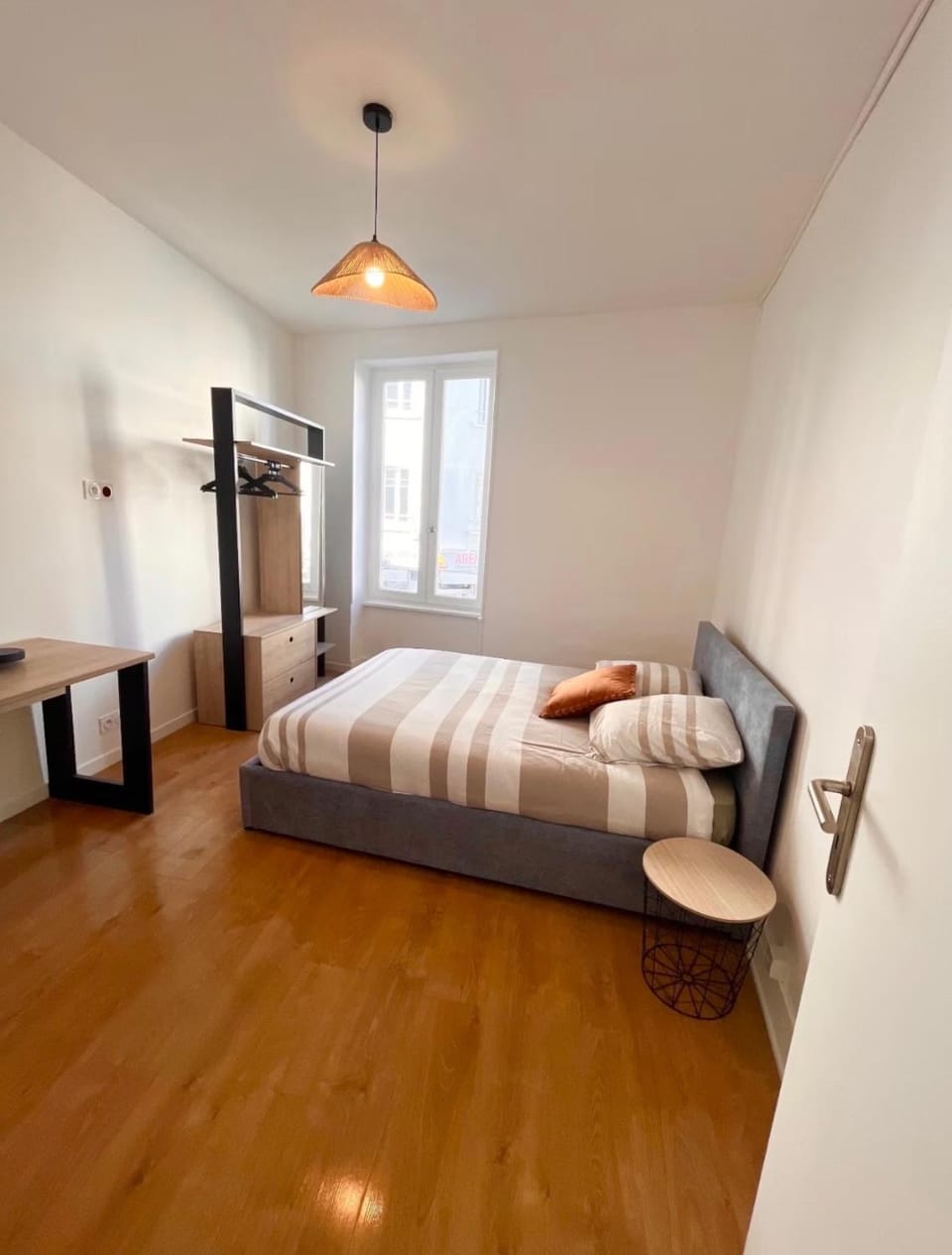 Grand appartement cosy 3 chambres centre ville 8 personnes refait à neuf Apartment in Clermont-Ferrand