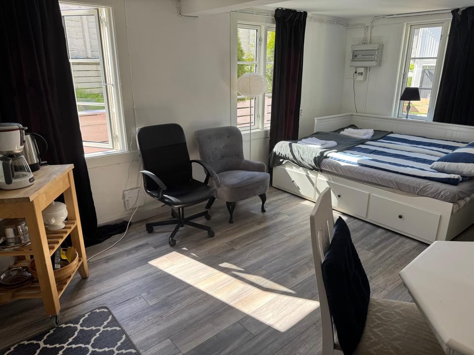 Semesterlägenheter 150m till Vänern Apartment in Västra Götaland County