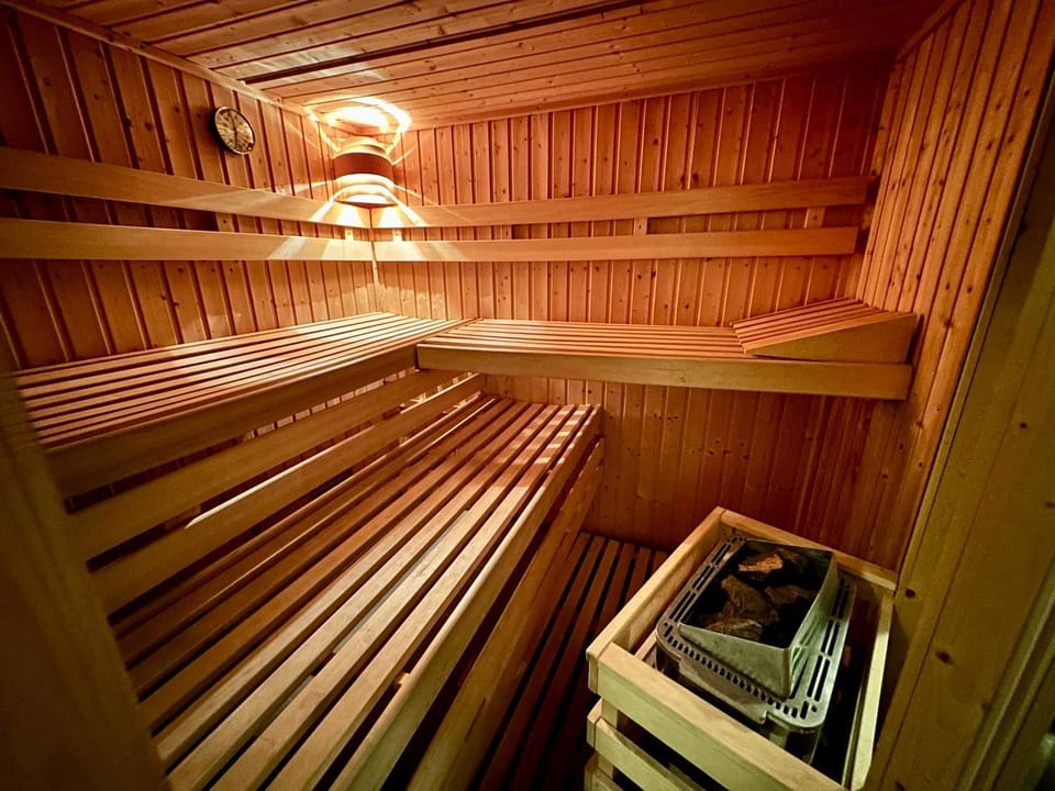Sauna, Sauna, Spa and wellness centre/facilities