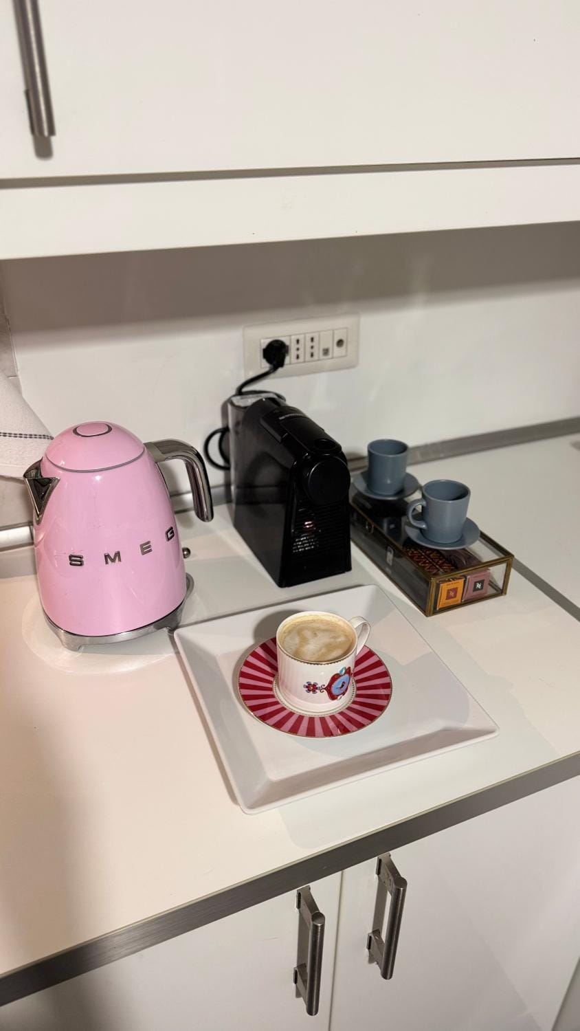 Coffee/tea facilities, Kitchen or kitchenette
