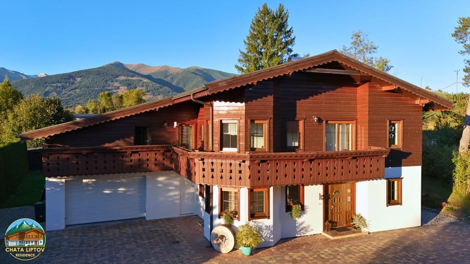Property building, Day, Natural landscape, Mountain view