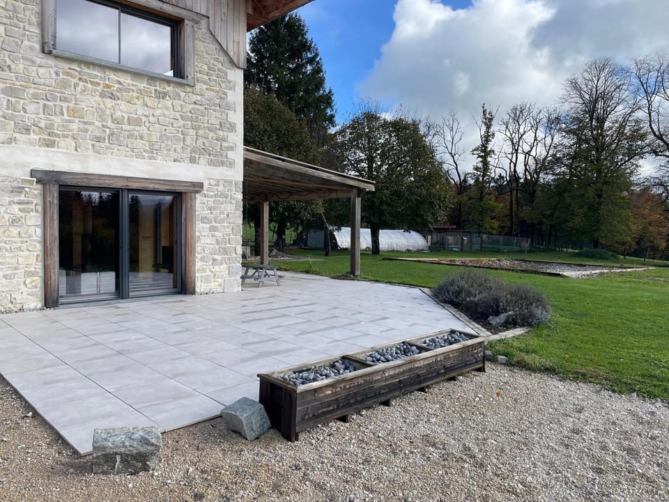 Le refuge des Mailles Apartment in Neuchâtel, Switzerland