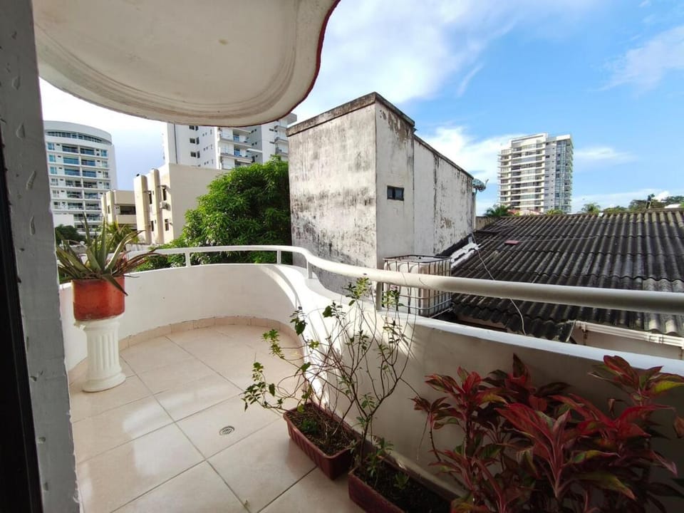 Comodo apartamento cerca al aeropuerto y la playa Apartment in Cartagena