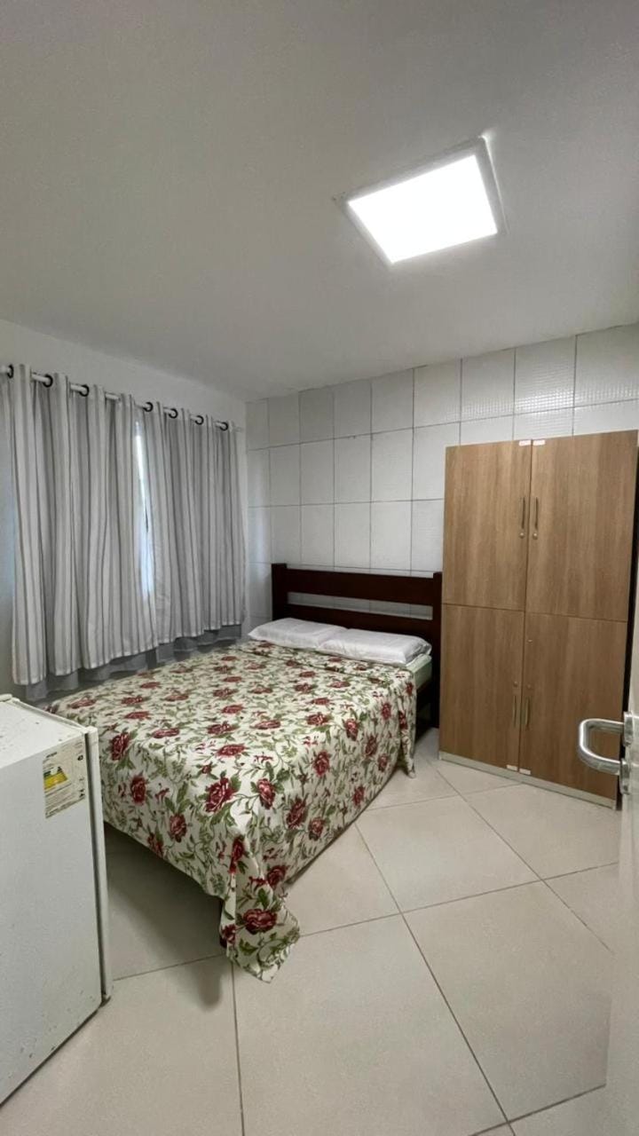 14 BIS HOSPEDAGEM em AREMBEPE, "APARTAMENTO INTEIRO com LOCALIZAÇÃO PERFEITA" Tenha a Praia, Praça, Bares, Restaurantes e todas as comodidades locais ao seu lado" Apartment in Arembepe