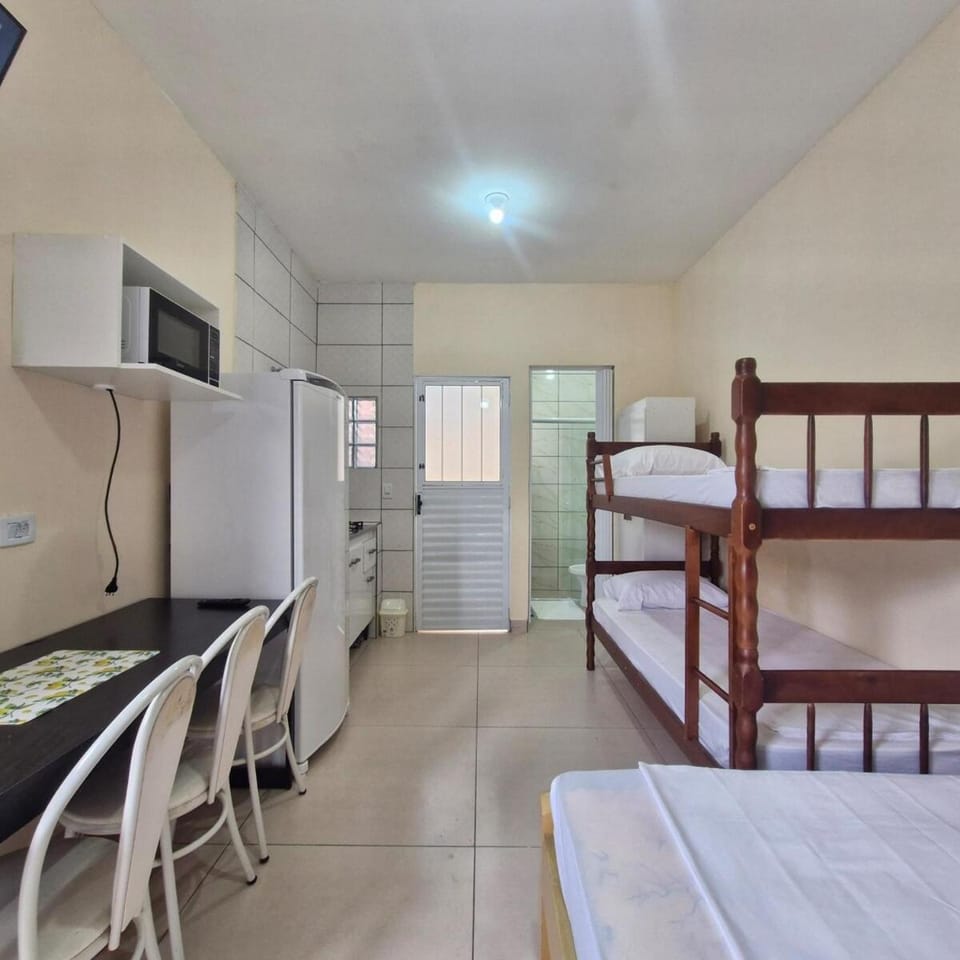 Bed, TV and multimedia, Kitchen or kitchenette, Photo of the whole room, Bedroom, bunk bed