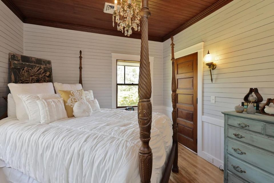 Kimball Castle Legacy - Lake Views - Near Gunstock House in Gilford