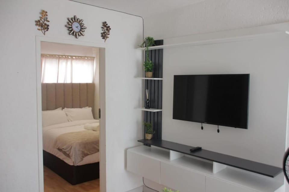 Communal lounge/ TV room, Communal lounge/ TV room, TV and multimedia, Evening entertainment