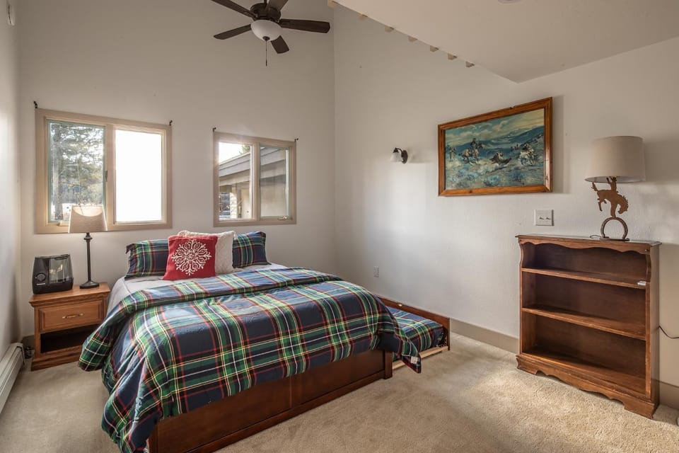 Glenn House House in Big Sky