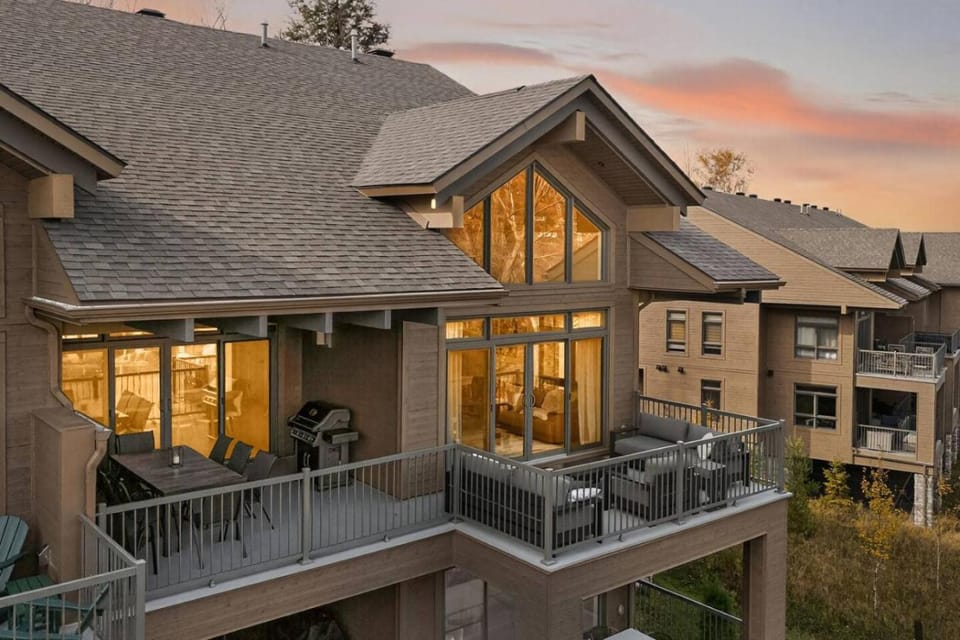 Polaris Verbier Mont-Tremblant Luxury Condo Apartment in Mont-Tremblant