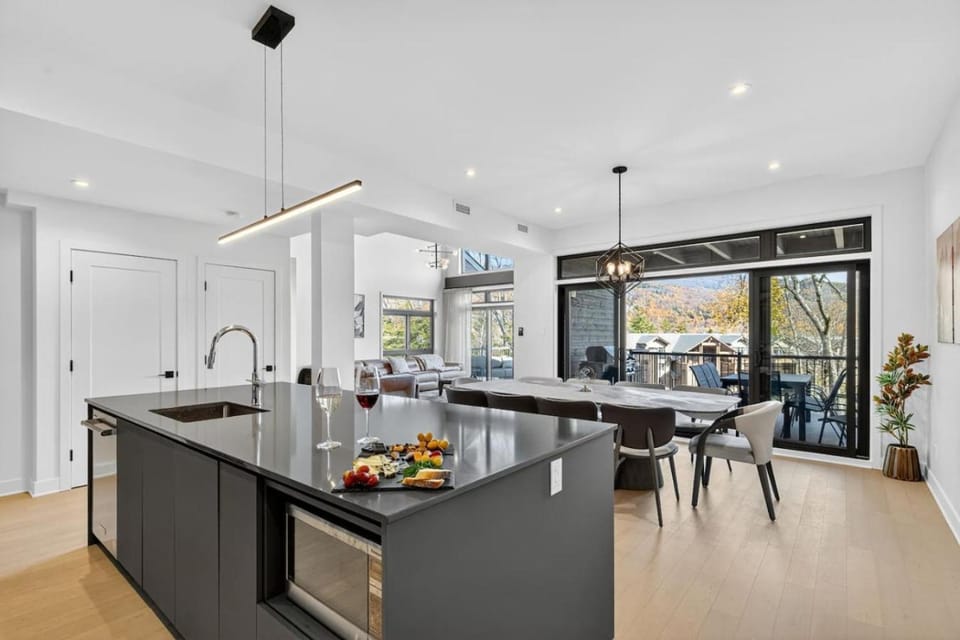 Polaris Verbier Mont-Tremblant Luxury Condo Apartment in Mont-Tremblant