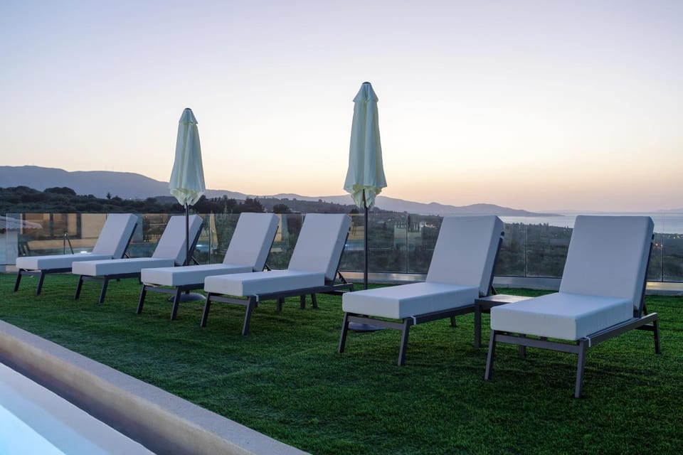 Day, Natural landscape, Pool view, Swimming pool, Sunrise, Sunset, sunbed