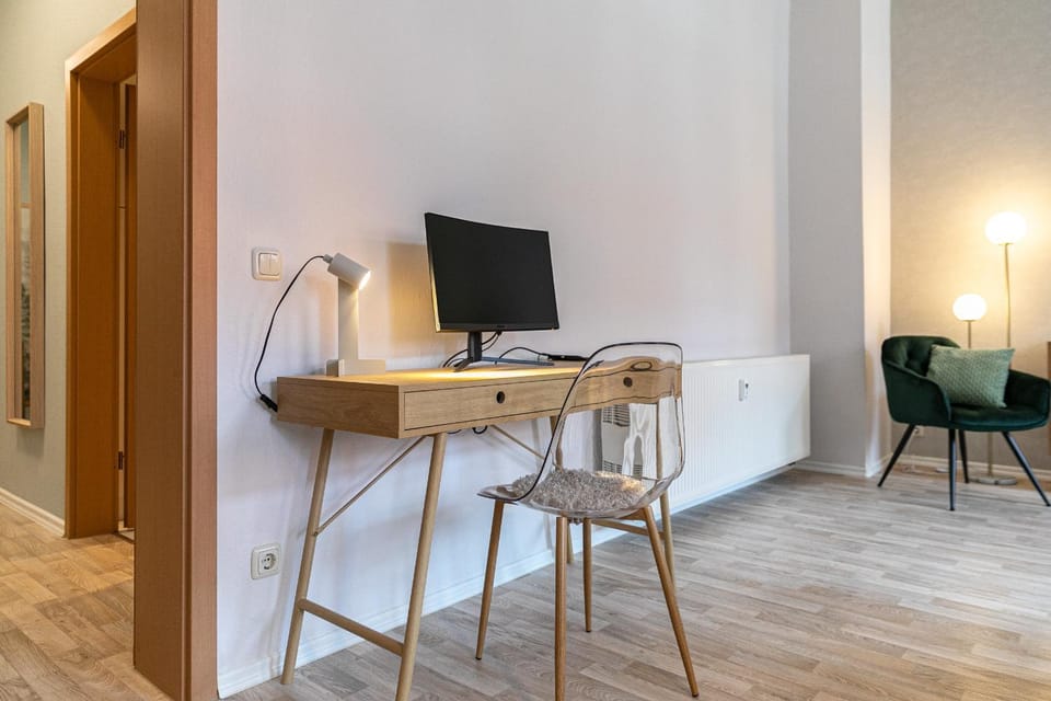 Living room, Business facilities