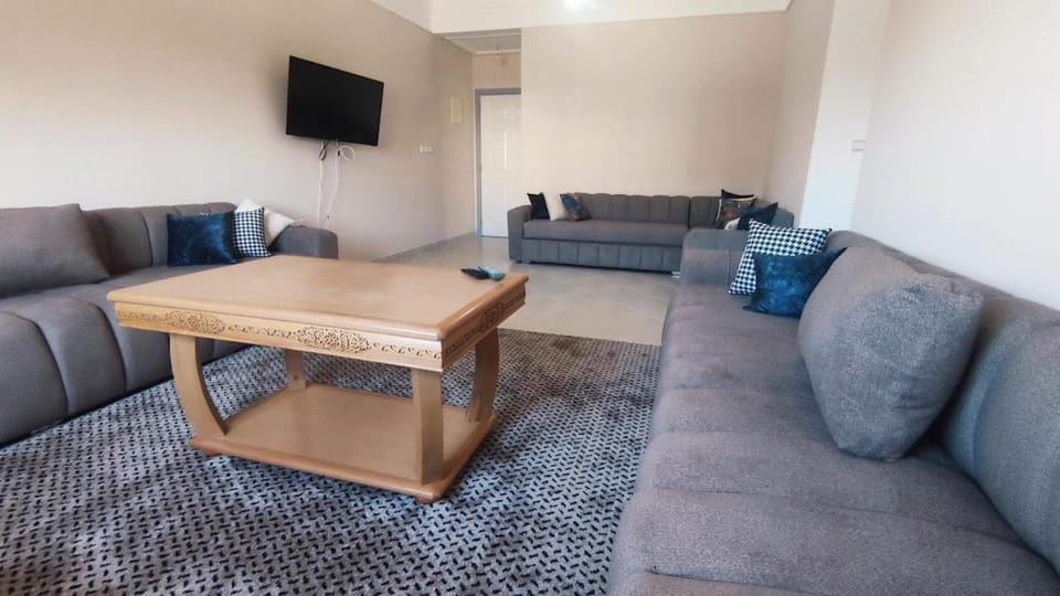Bright & Calm Apartment in Riad Toulal Apartment in Meknes