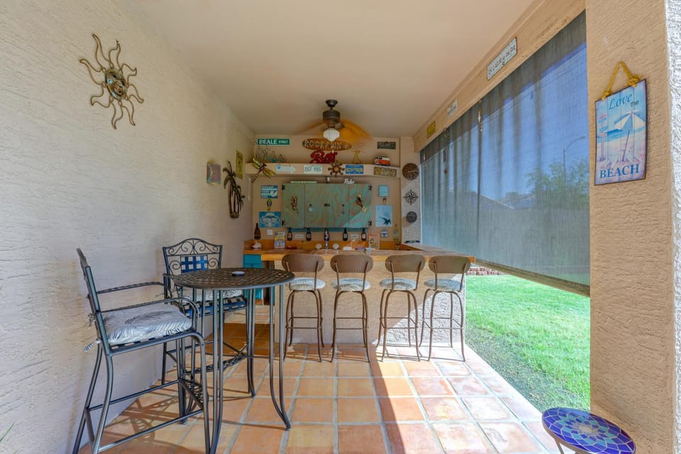 Labor Day Weekend Special: Flexible Check-In/Out! House in Phoenix
