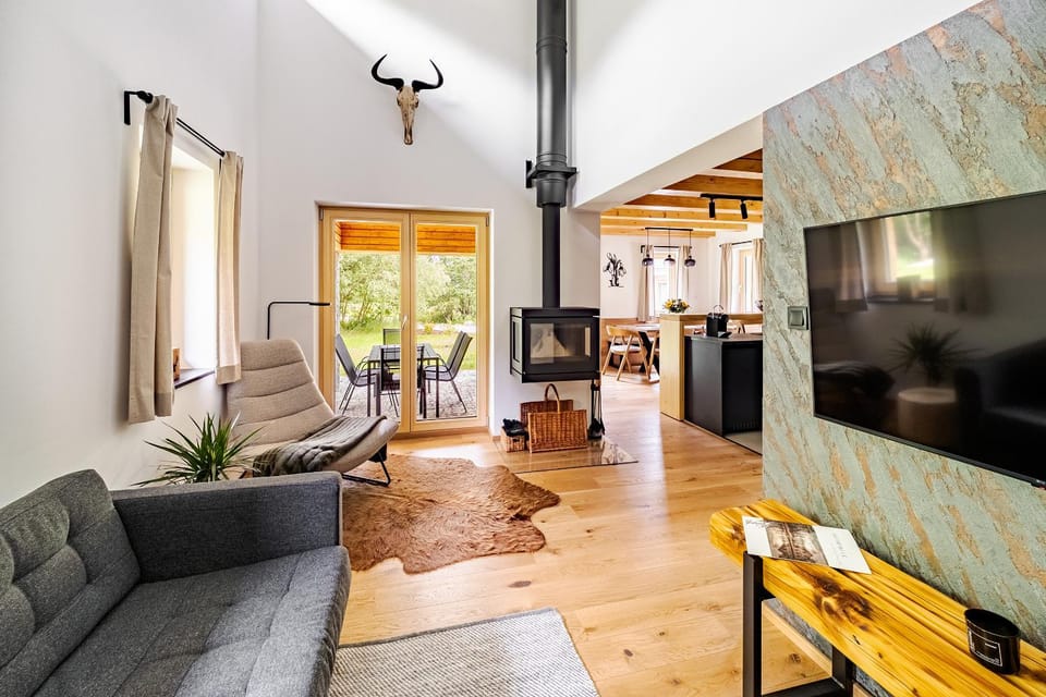 TV and multimedia, Balcony/Terrace, Living room, Seating area