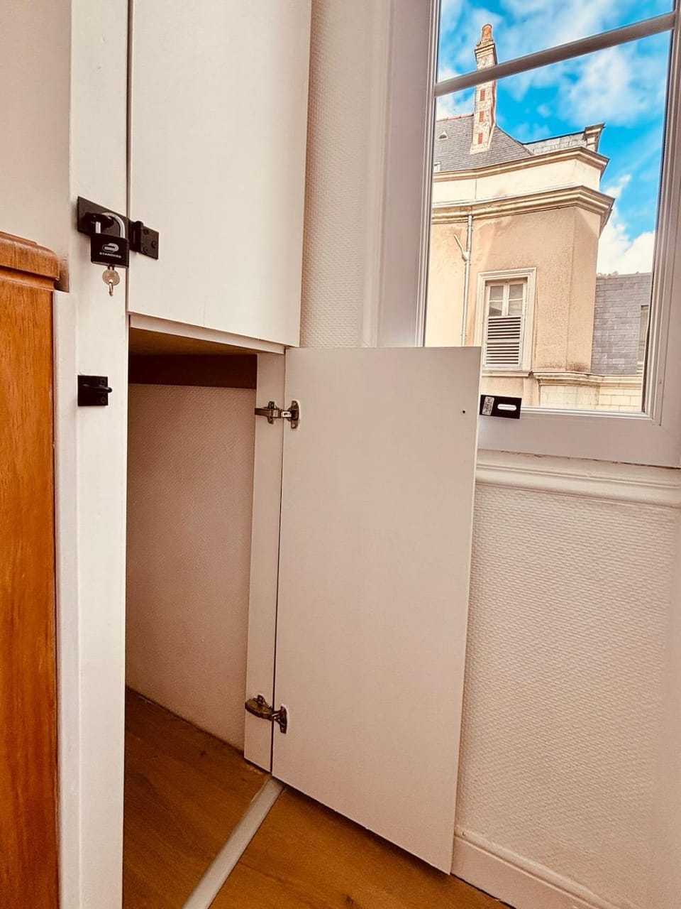 wardrobe