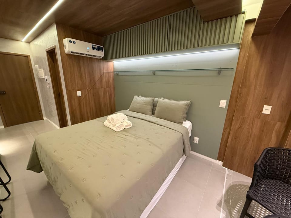 Bed, Photo of the whole room, Bedroom, air conditioner