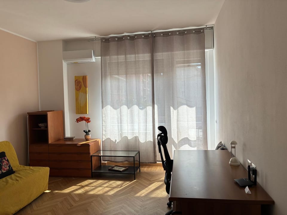 Bagaini Urban Flat Apartment in Varese