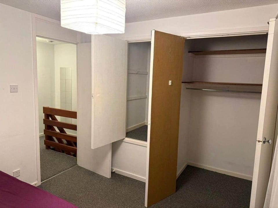 Cozy Double Room in a Two Bed House in Crayford Vacation rental in Dartford