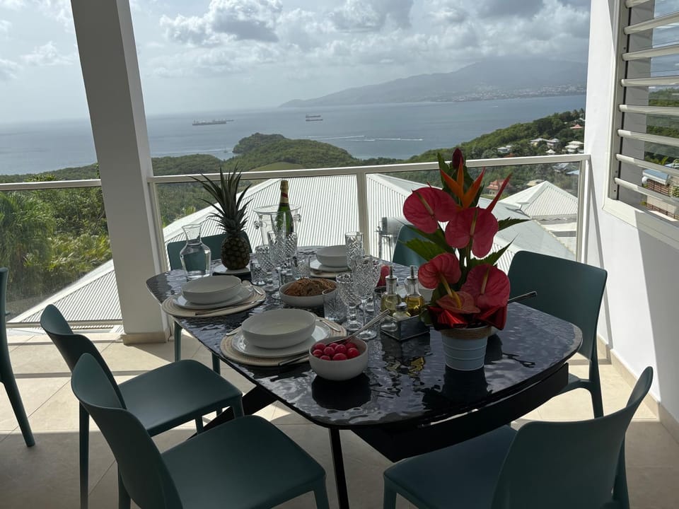 Patio, Day, Natural landscape, View (from property/room), Balcony/Terrace, Balcony/Terrace, Food and drinks, Dining area, Food, Sea view