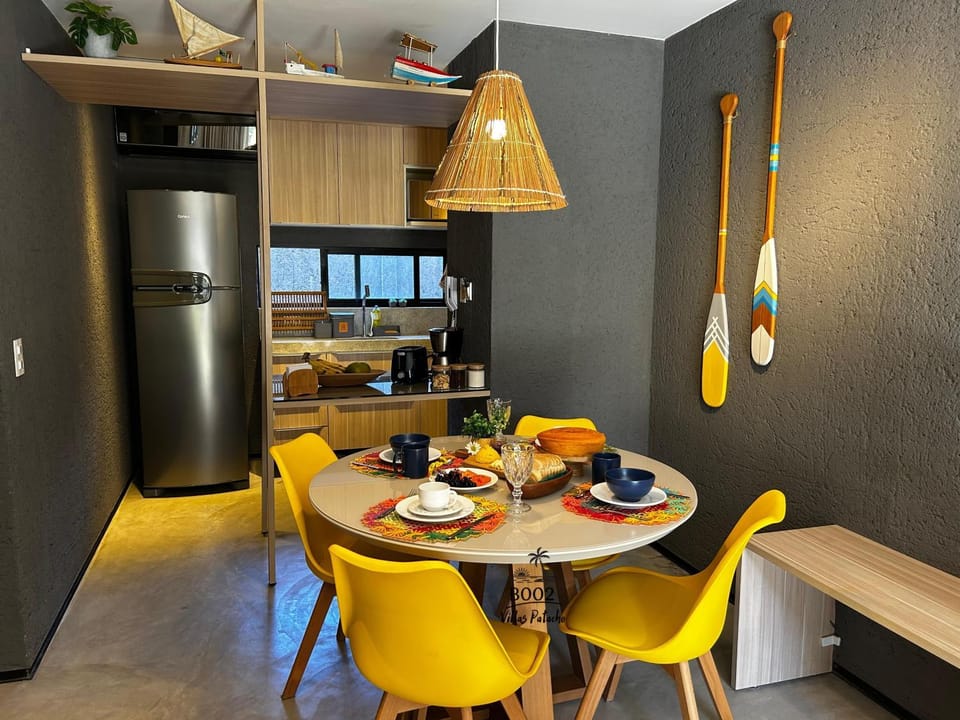 Food and drinks, Dining area, Dinner