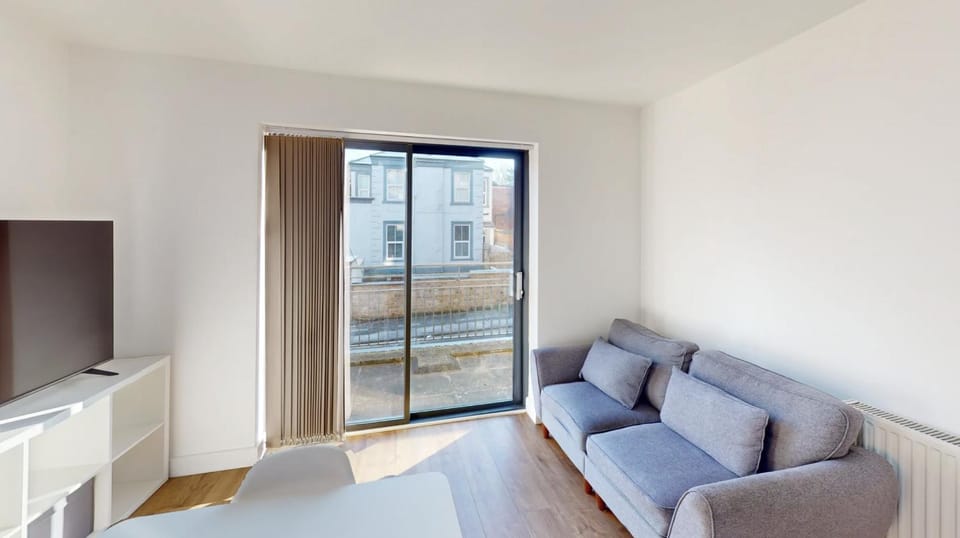 Modern 2BR Apt near NTU & City Centre-Free Parking Apartment in Nottingham