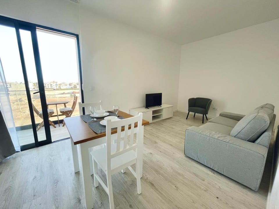TV and multimedia, Living room, Dining area