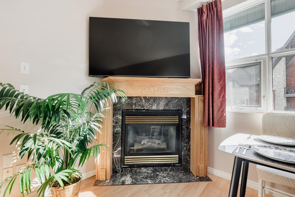 Cozy Canmore 2-Bedroom Retreat Apartment in Canmore